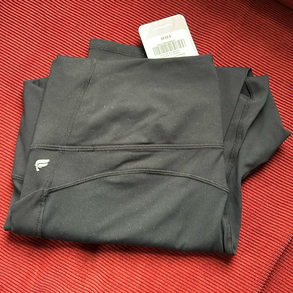 Fabletics Oasis High-Waisted Pocket Leggings